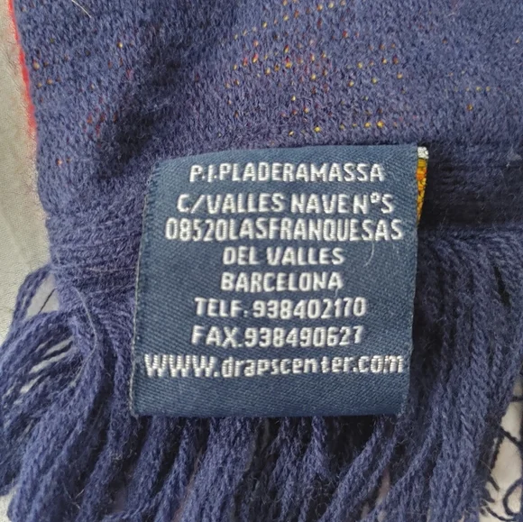 FCB scarf - Picture 3 of 4